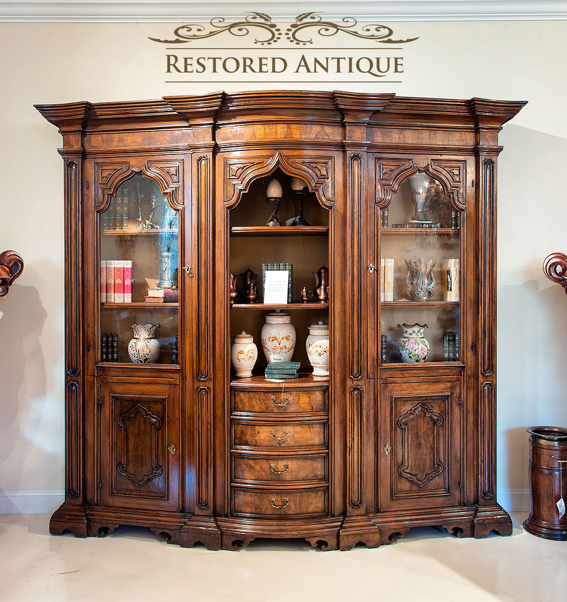 Antique – Furniture Michael GM-1-A Italian David Vitrine